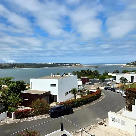 Exceptional With A Panoramic Views Over The Obidos Lagoon Villa