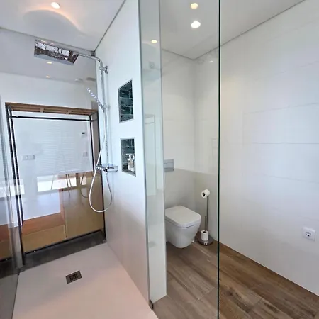 Exceptional With A Panoramic Views Over The Obidos Lagoon